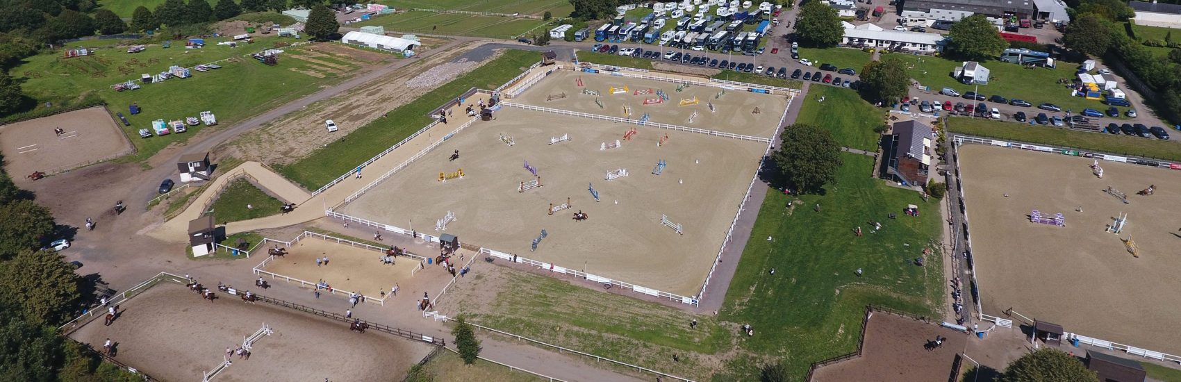 equestrian-surfaces-ltd-premier-track-01-scaled-aspect-ratio-1700-550