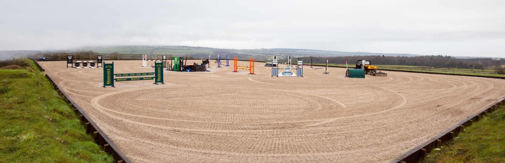 equestrian-surfaces-ltd-eventing-02-scaled-aspect-ratio-1700-550